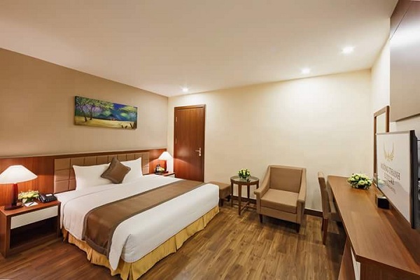 mẫu tấm trang trí giường khách sạn đẹp 